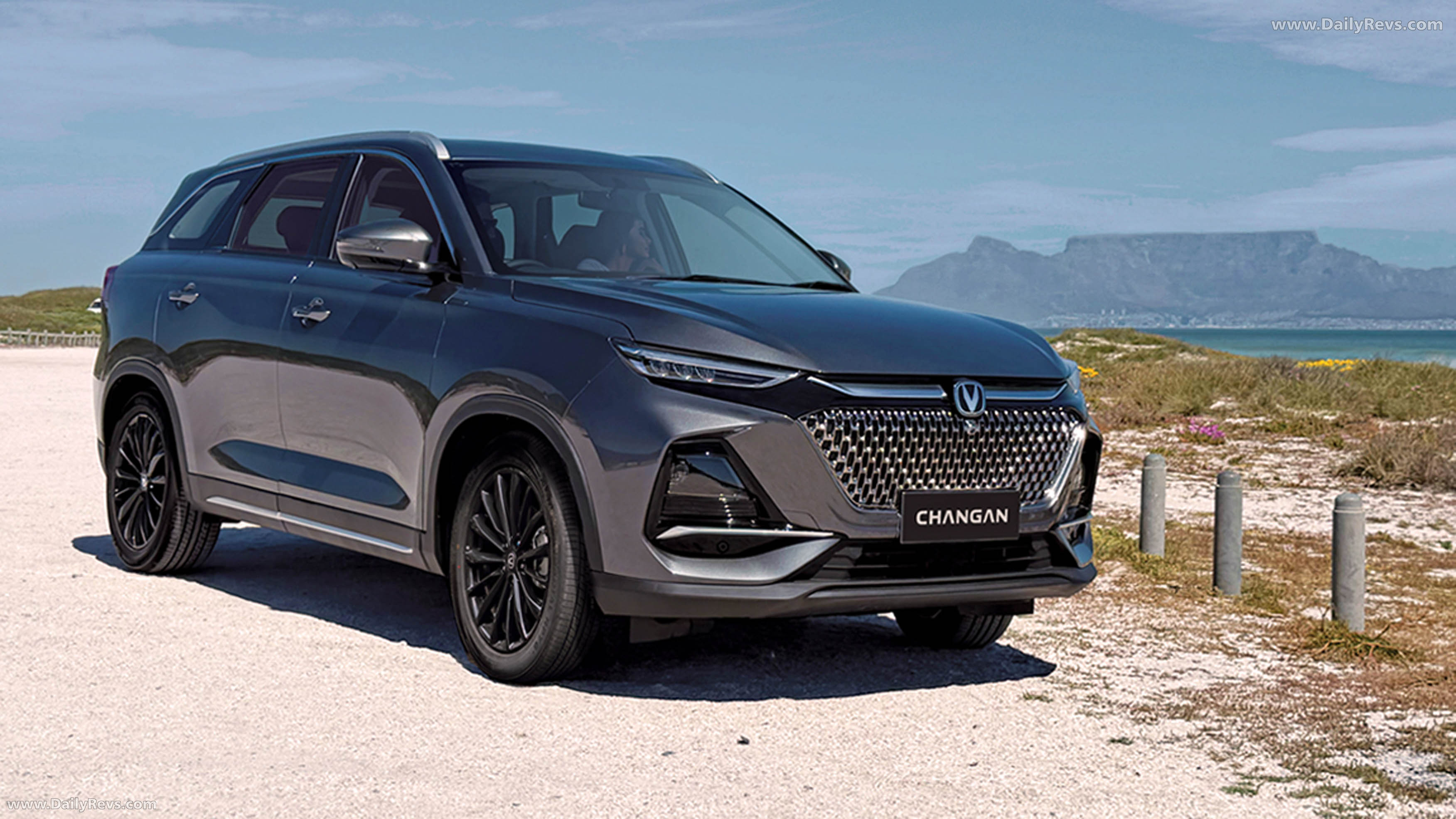 2025 Changan Auto CS75 Pro Feature Packed Compact Midsize SUV Enters 